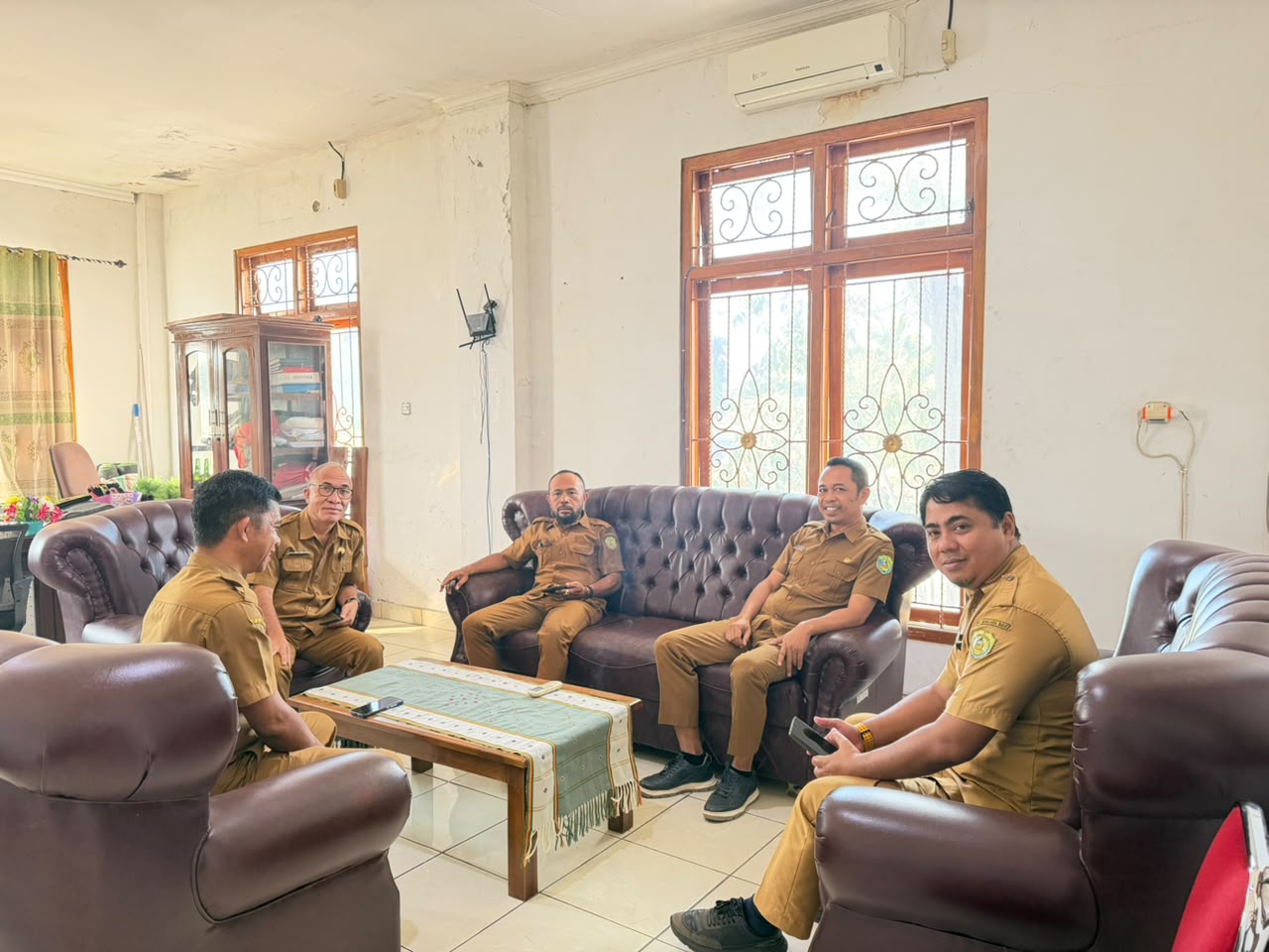 Diskusi Santai Asisten III dengan para Kabag